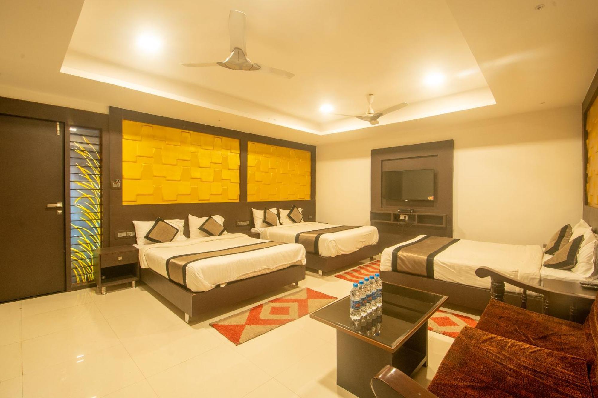 Parampara Residency Кушалнагар Экстерьер фото